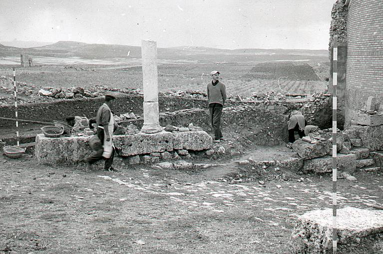 [Vista del sector prop de l'edifici abans de l'excavació de Clunia]