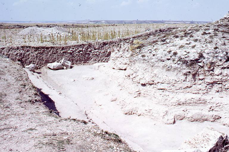 [Vista d'una trinxera d'excavació de Clunia]