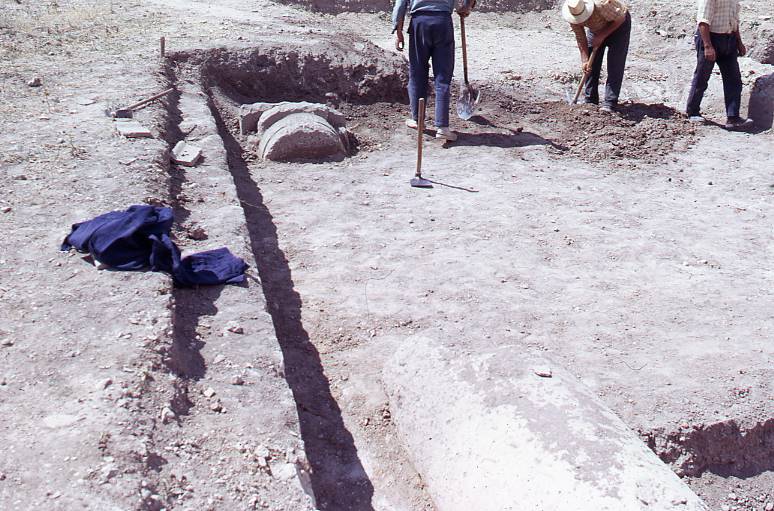 [Sector amb poca potència estratigràfica en moment d'excavació a Clunia]