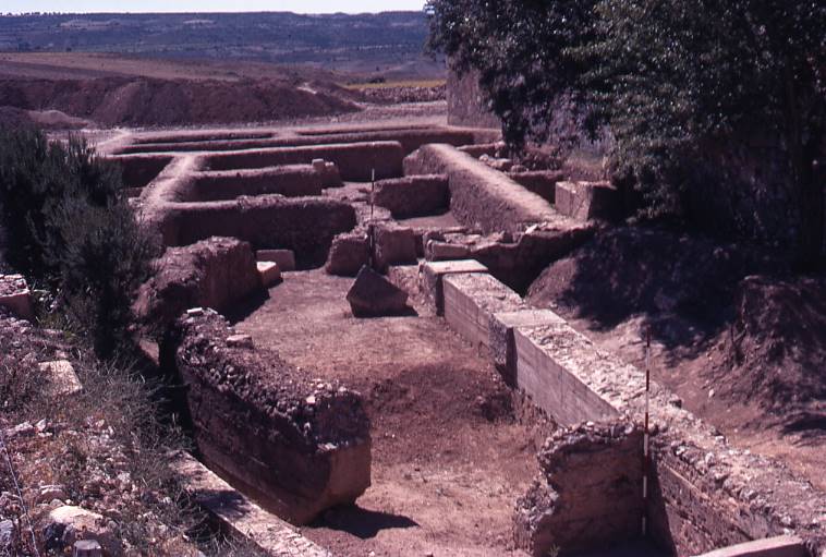 [Detall d'unes estructures excavades al jaciment de Clunia]