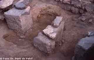 [Detall d'un sector del poblat d'El Bovalar excavat]