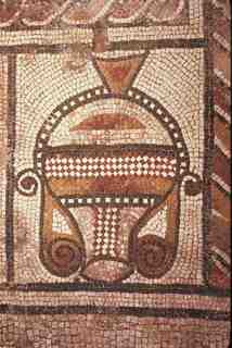 [Cràtera amb pedreria representada als mosaics de la vil·la de Baños de Valdearados, Burgos]