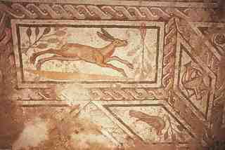 [Detall d'un quadrúpede en carrera representat al mosaic de Baños de Valdearados, Burgos]