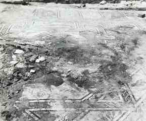 [Detall de paviments de mosaic B molt fragmentats]