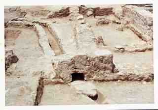 [Detall del sector sud-oest d'Aguilafuente amb restes de conduccions hidràuliques]