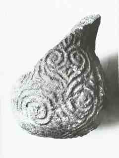 [Vista posterior d'un cap d'època romana trobat a Calabazanos, Palència]