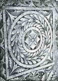 [Emblema amb decoració vegetal del mosaic d'Almenara d'Adaja]