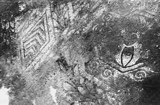 [Detall de mosaic geomètric procedent de La Olmeda]