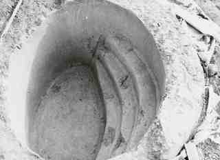 [Cubeta construïda tipus baptisteri excavada a La Olmeda]