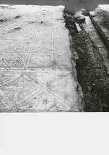 [Detall de les restes de paviments de mosaic conservats al jaciment de La Olmeda]