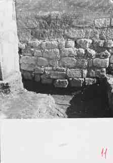 [Detall de les excavacions adjacents al mur exterior de San Juan de Baños]