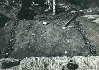 [Sector delimitat i en procés d'excavació al jaciment d'El Bovalar]