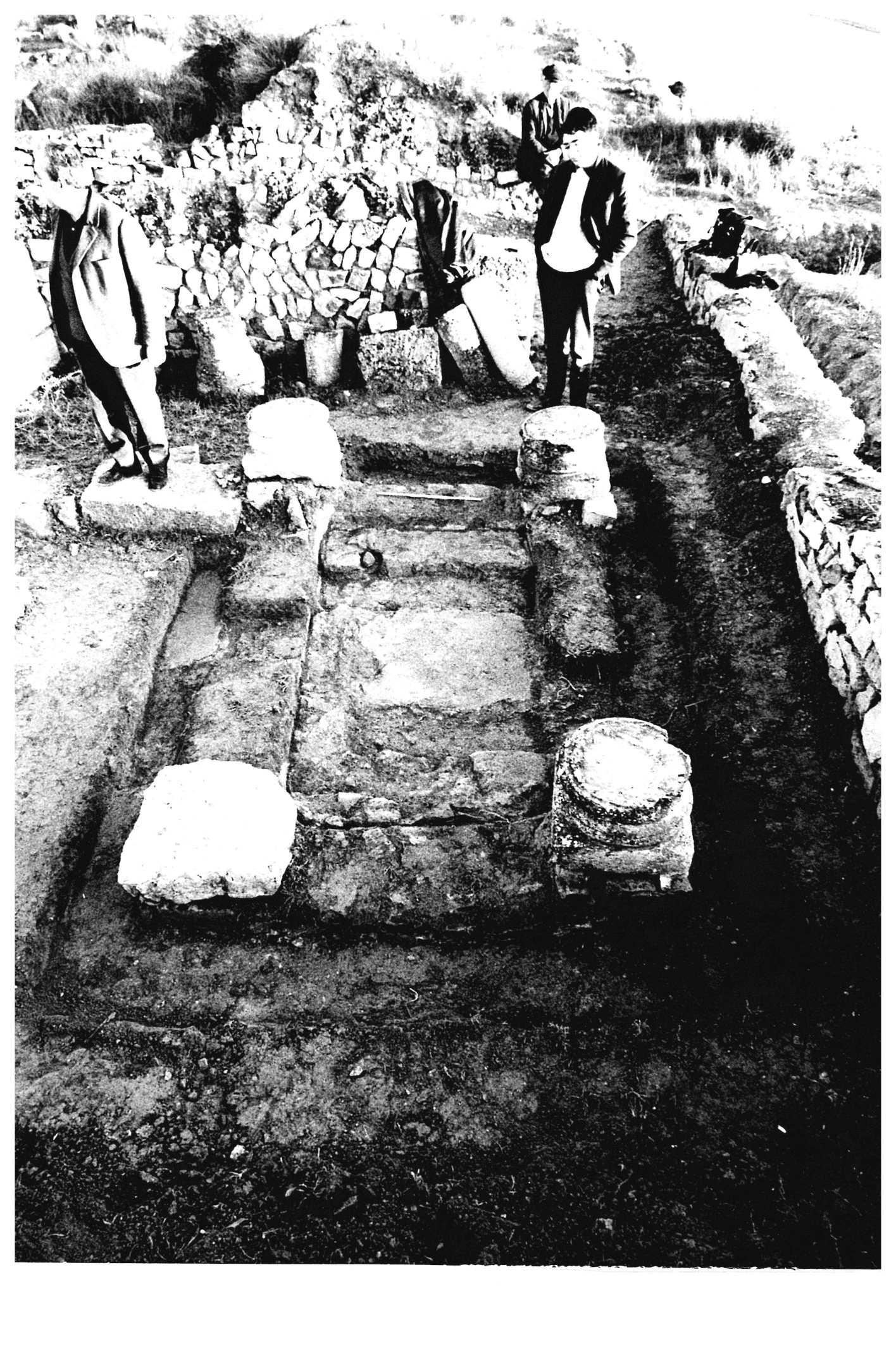 [Detall de les restes del baptisteri als peus de la basílica de Vil·la Fortunatus]