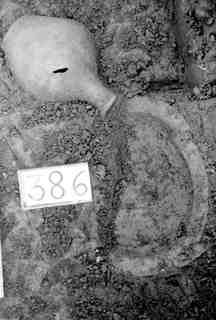 [Objectes de l'aixovar de la tomba núm. 386 Necròpoli de Saldaña]