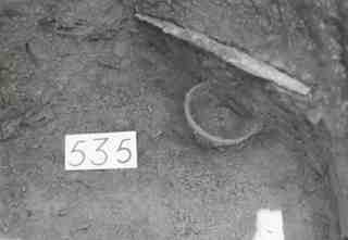 [Objectes de la tomba núm. 535 de la Necròpoli de Saldaña]