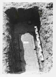[Detall de l'excavació de la sepultura 382 de la necròpoli de Saldaña, Palència]