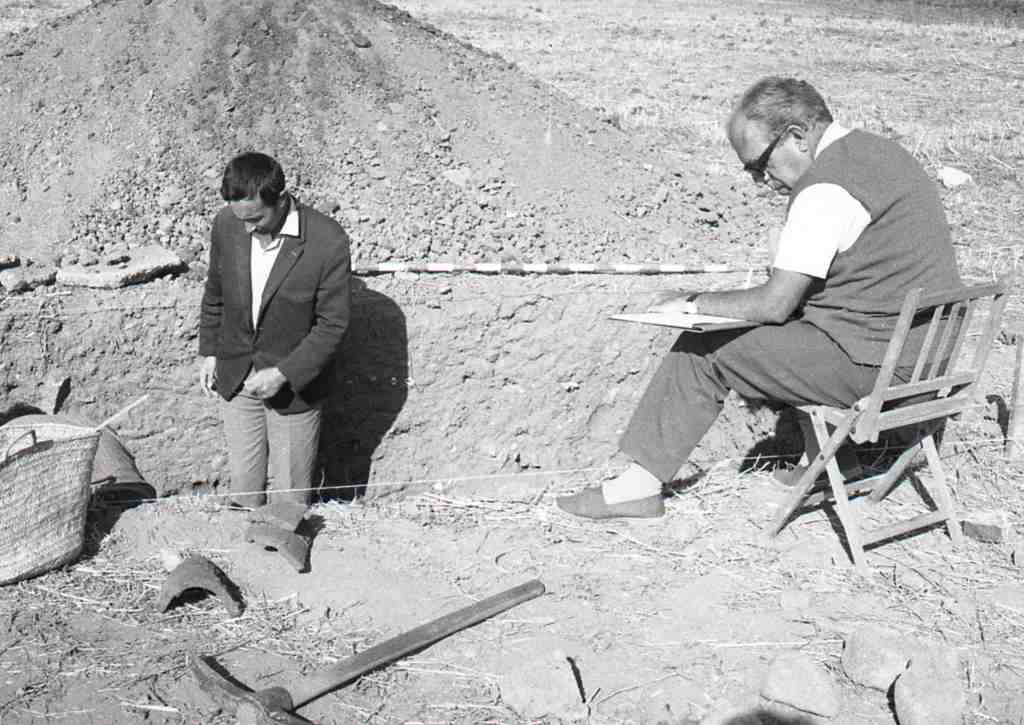 Pere de Palol i Javier Cortes a la vil·la romana de La Olmeda